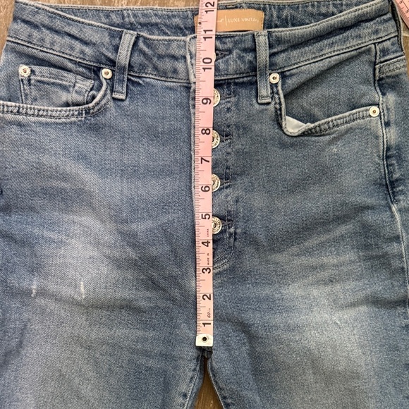 7 For All Mankind Luxe Vintage Ultra High Rise slim kick Button-Fly Jeans - Picture 6 of 10